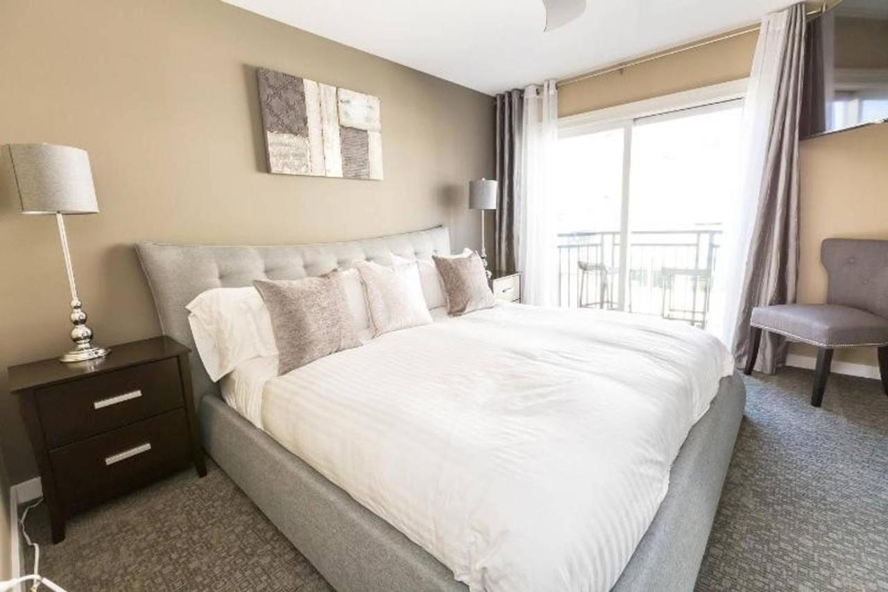 Space Needle Downtown Modern Top Story Penthouse Seattle Bagian luar foto