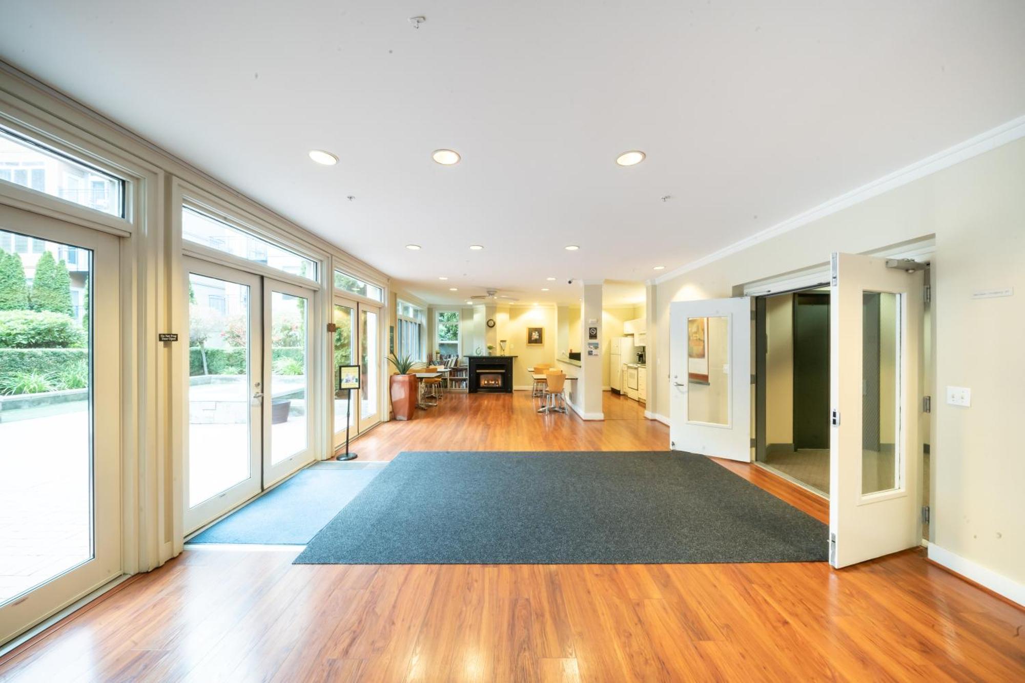 Space Needle Downtown Modern Top Story Penthouse Seattle Bagian luar foto